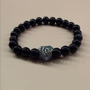 Elegant Black Beaded Bracelet with Silver Accents